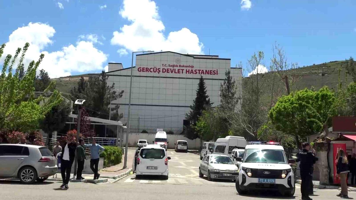 14 Yaşındaki Kız Çarptı, Ağır Yaralı