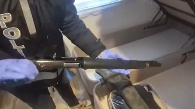 Kıraathane görünümlü kumarhane! Kadınları kullanıp çiftçileri borçlandırmışlar