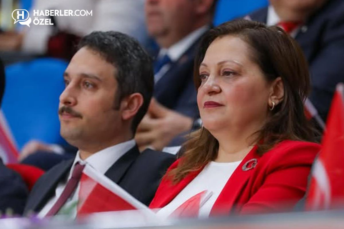Afyon\'da Burcu Köksal\'dan sonra Özgür Özel\'e bir şok daha