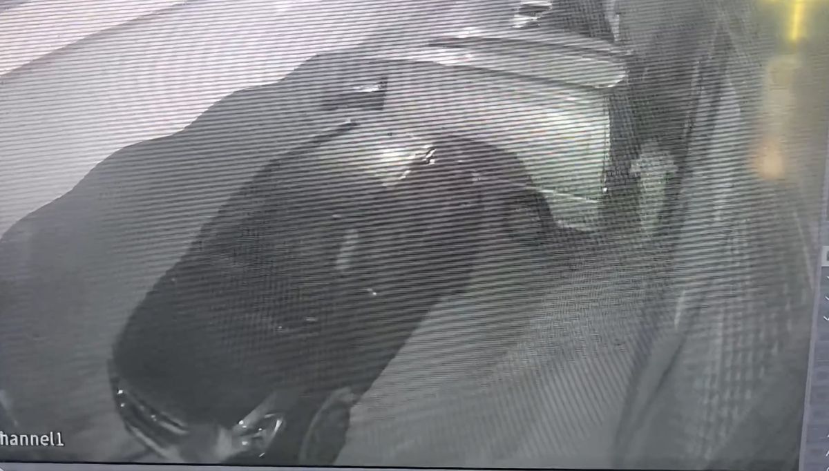 Eski kız arkadaşını silahla vurup taksiyle kaçan zanlı yakalandı