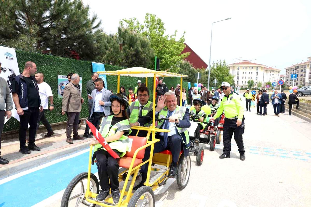 Kızılcıklı Mahallesi\'nde Trafik Eğitim Sokağı açıldı