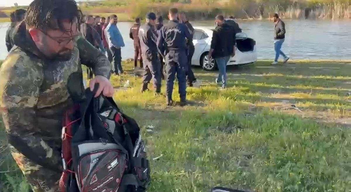 Kızılırmak Nehri\'ne Düşen Araç Kurtarıldı
