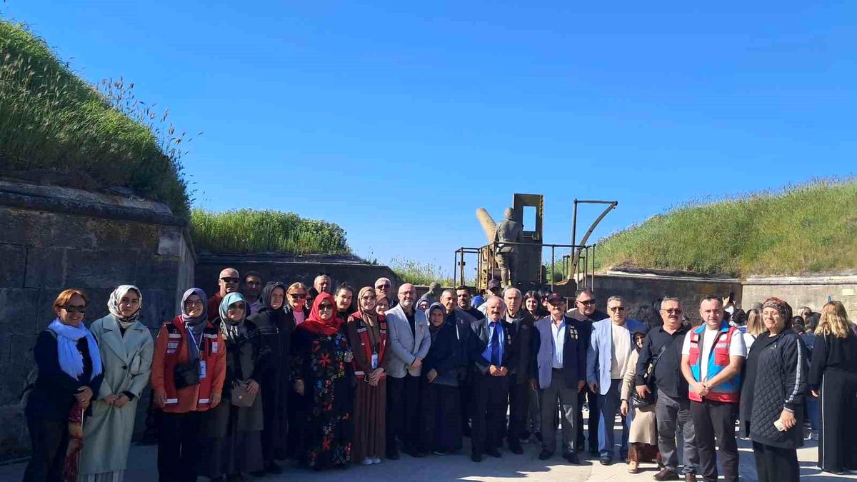 Şehit aileleri ve gazilere duygusal bir gezi