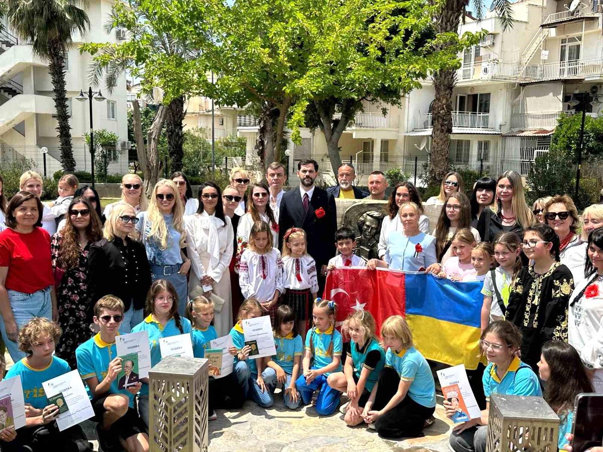 Ukrayna Kültür Parkı yenileme çalışmalarının ardından ziyarete açıldı