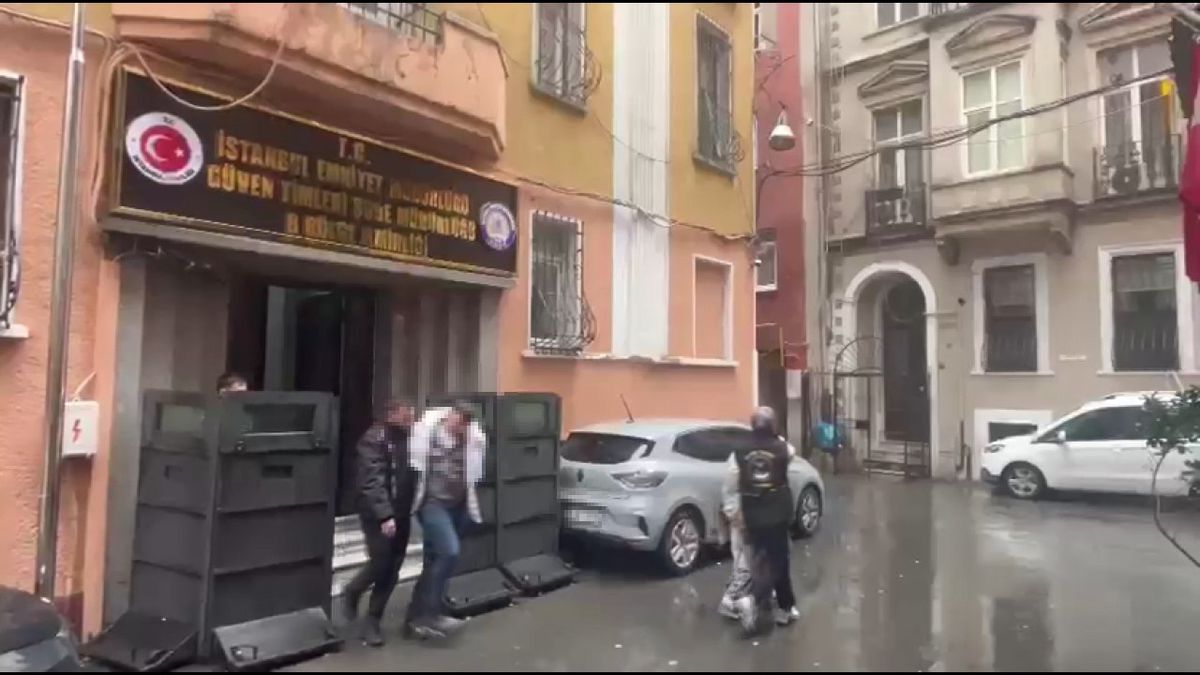 Yankesiciler AVM\'de Yakalandı