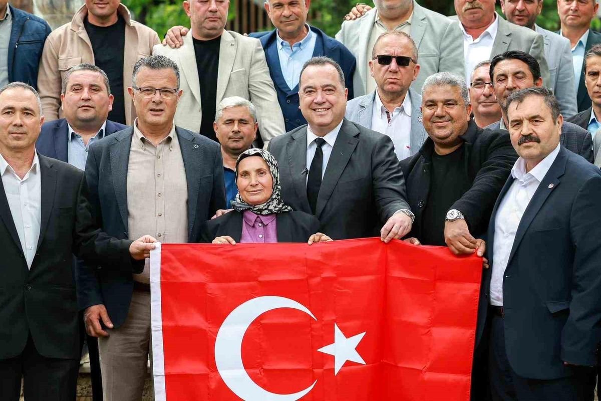 Başkan Dutlulu Alaşehir\'de mahalle muhtarlarıyla buluştu