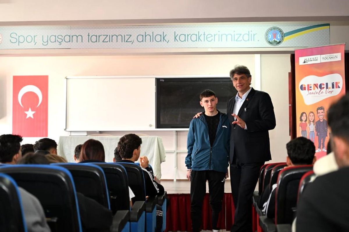 Başkan Kocaman gençlere kariyer tavsiyesi verdi