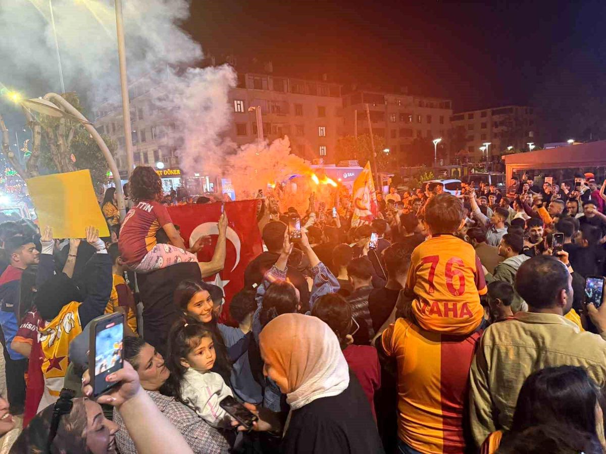 Galatasaray Şampiyon, Iğdır Sokakları Bayram Yeri!