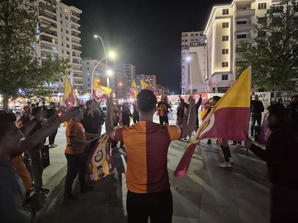 Galatasaray\'ın 26. Şampiyonluğu Malatya\'da Coşkuyla Kutlandı