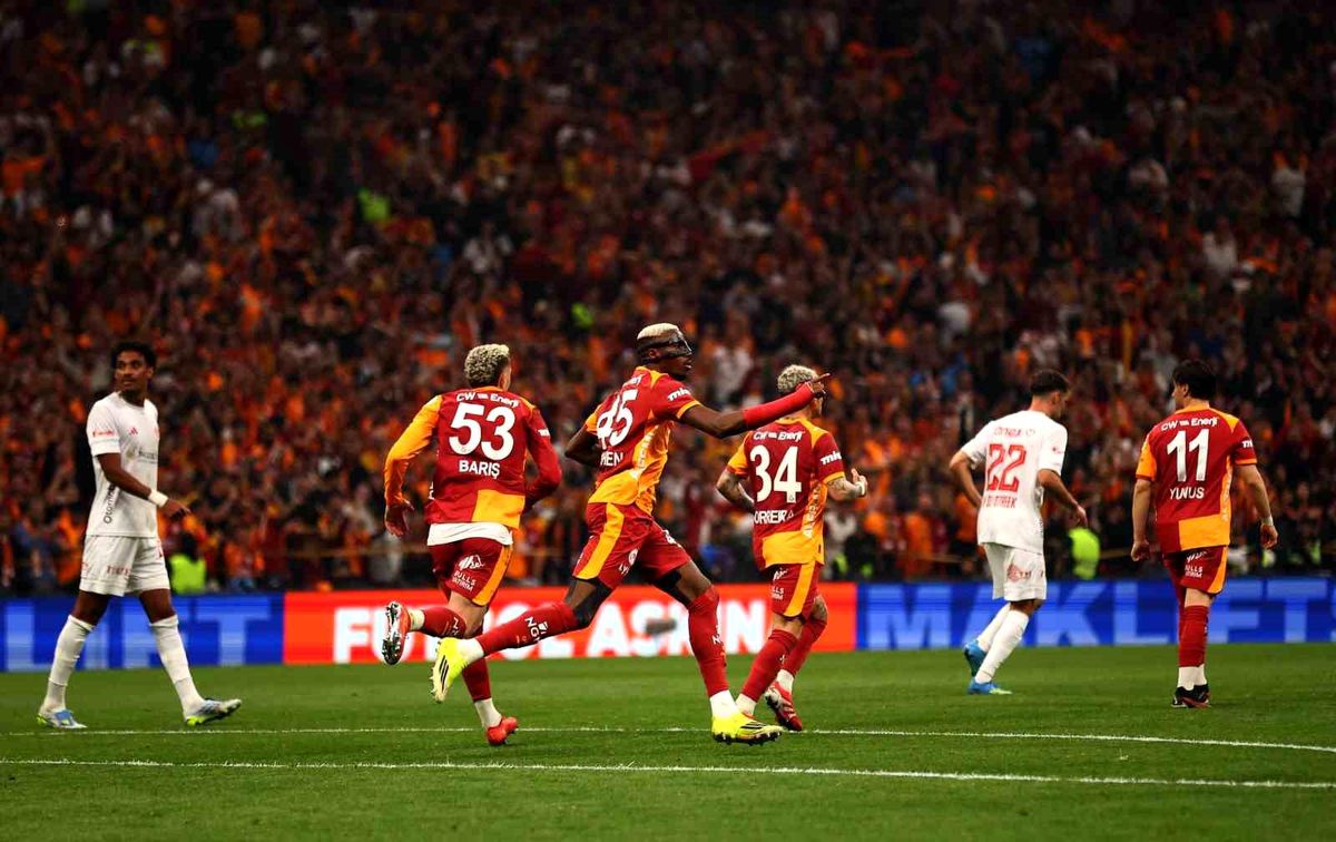Galatasaray Yenilmezlik Serisini 35 Maça Çıkardı