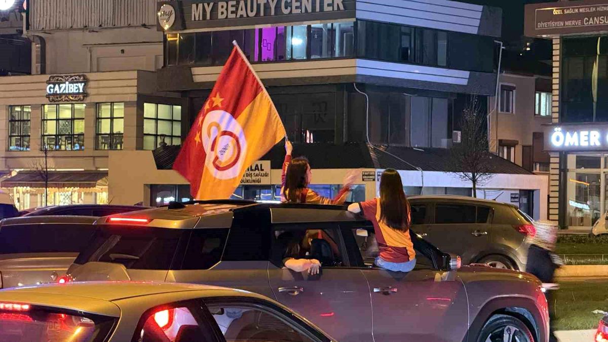 Galatasaray Süper Lig Şampiyonu, Sakarya\'da Coşku Var!