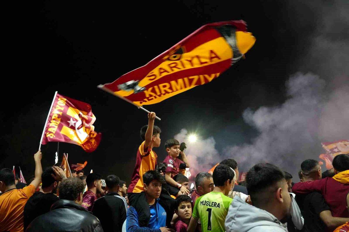 Galatasaray 26. Şampiyonluğunu Coşkuyla Kutladı