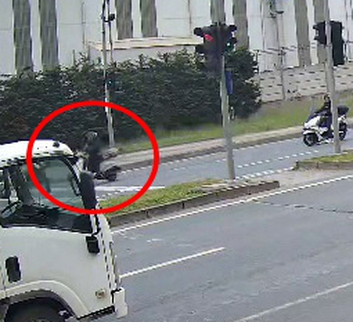 Ereğli\'de Motosiklet Yayaya Çarptı