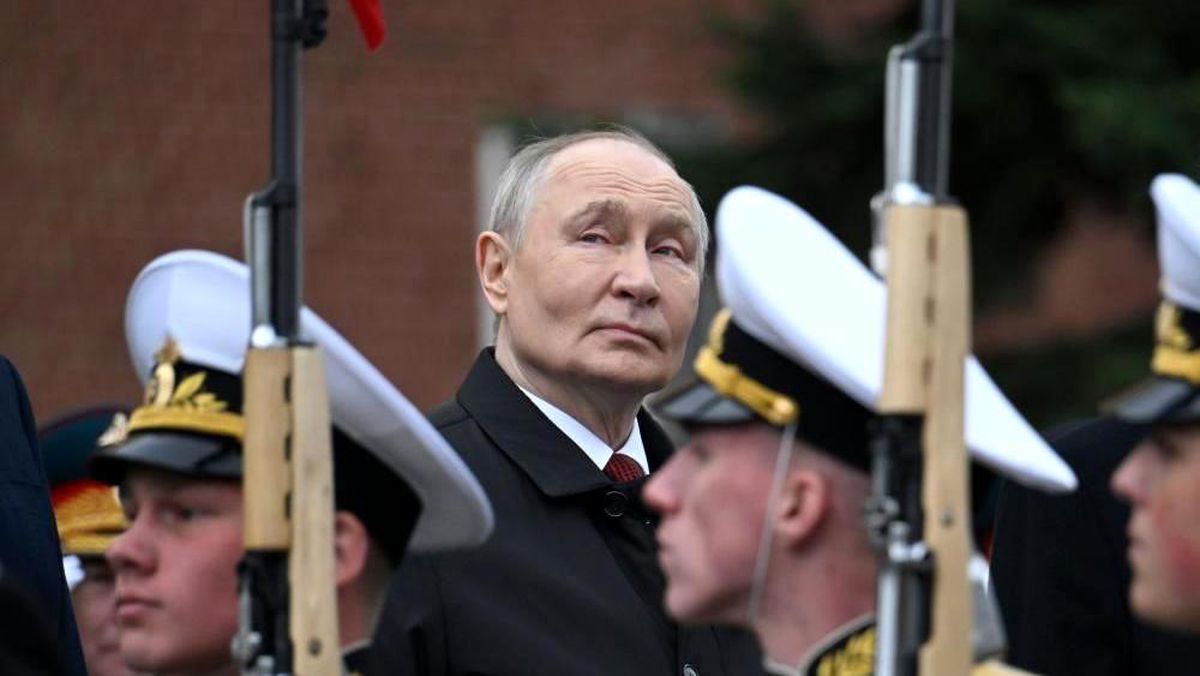 Putin, Zafer Günü\'nde NATO\'yu kınadı