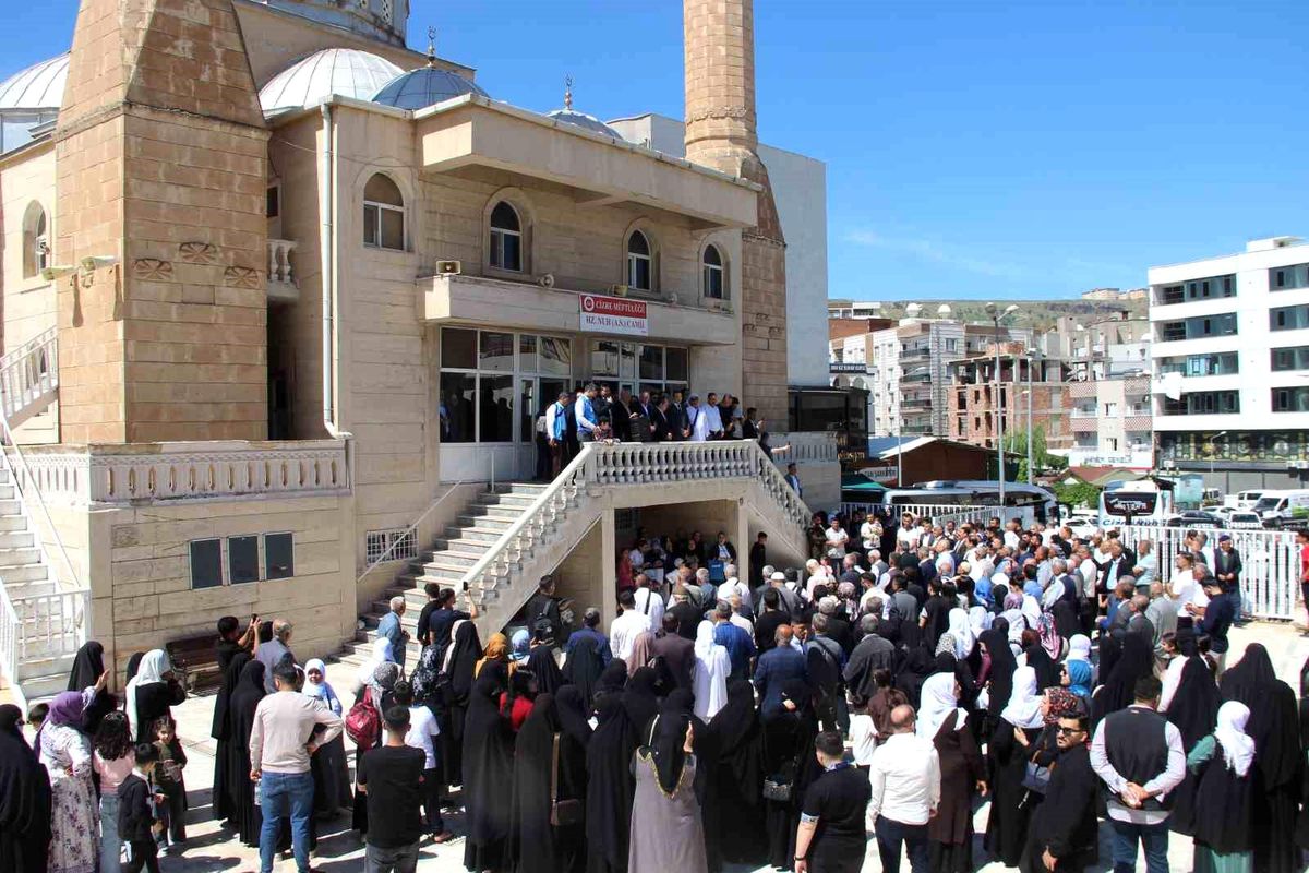 Cizre\'den 139 Hacı Adayı Uğurlandı