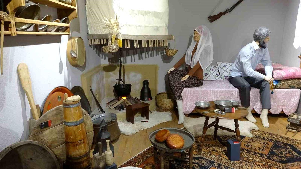Türkiye\'nin ilk Çerkes Müzesi\'nde 162 yıllık kültürel hafıza sergileniyor