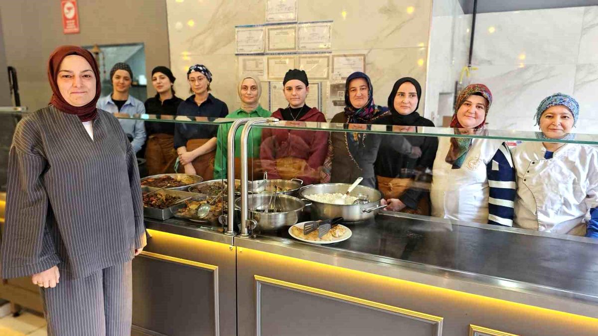 Kadın Dayanışması ile İş Hayatında Başarı