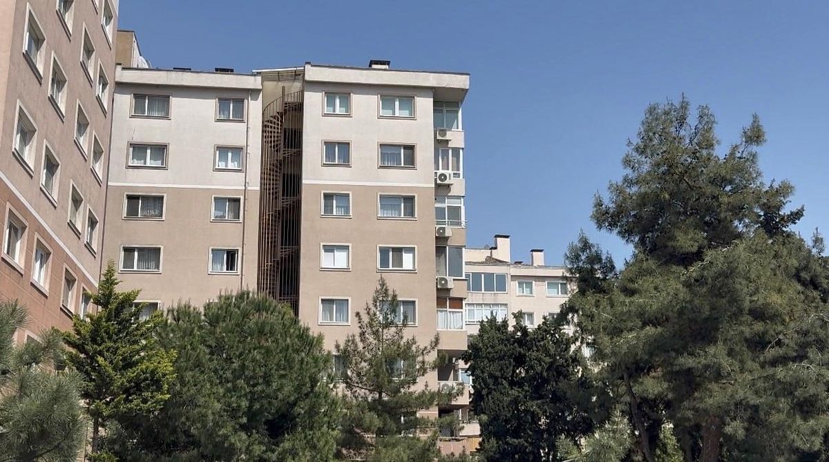 Boşanma Aşamasındaki Eşini Bıçakladı