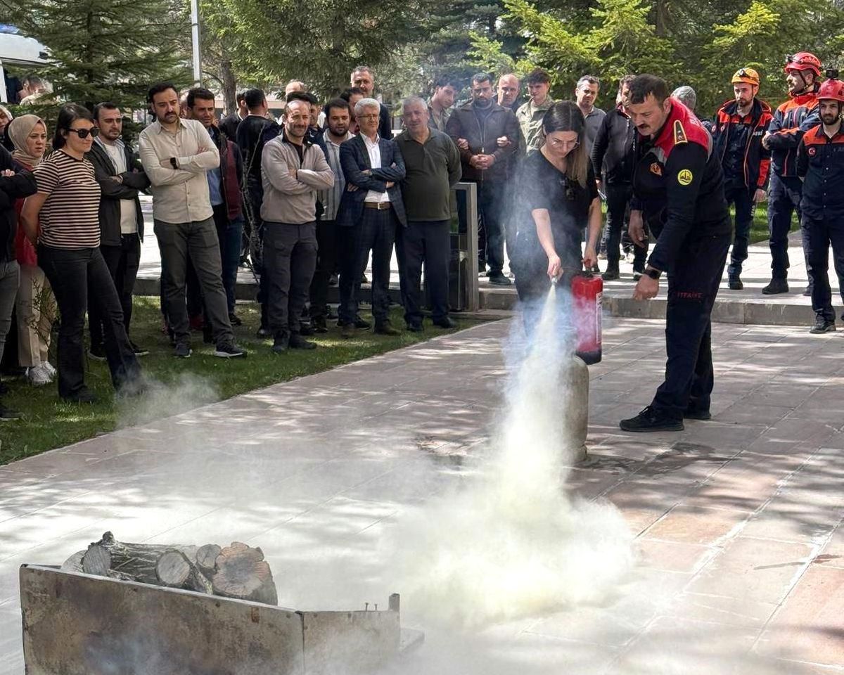 Yangın Eğitimi Bayburt Adliyesi\'nde