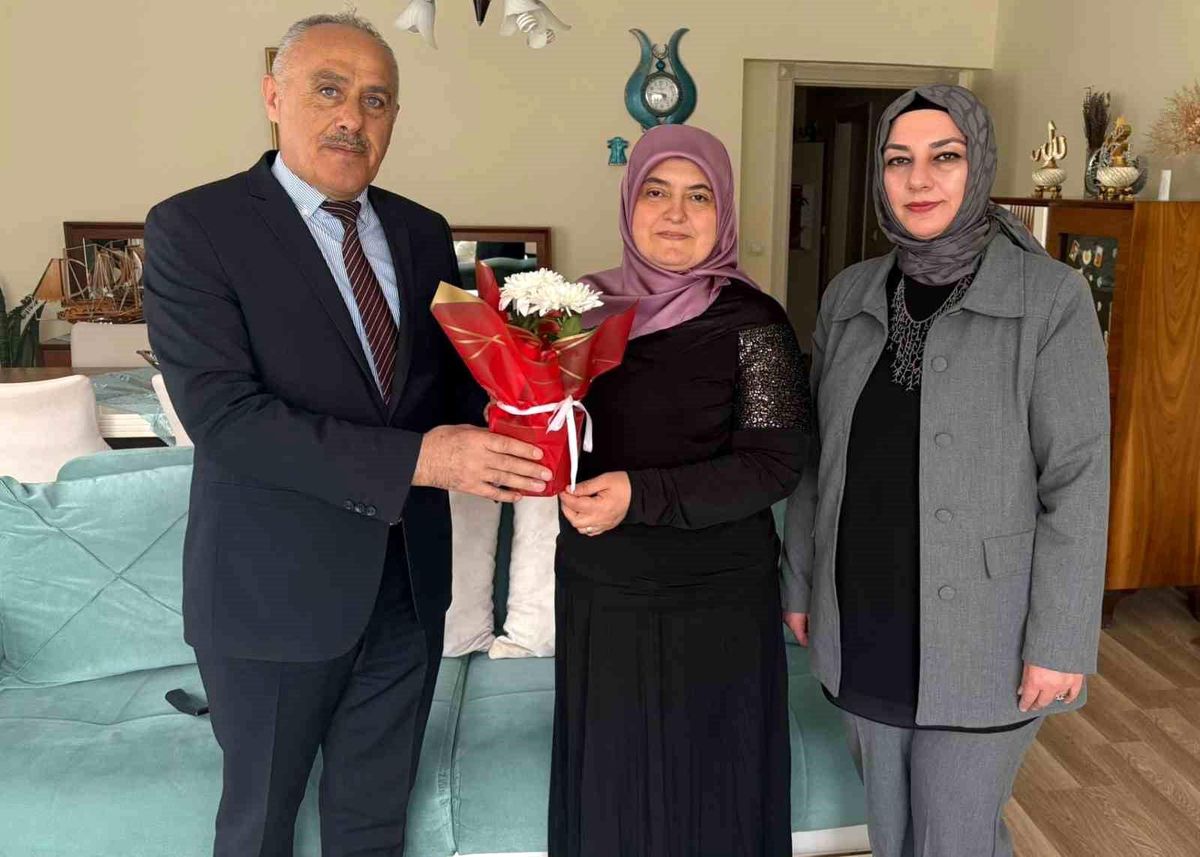 Bayburt\'ta Anneler Günü Kutlaması