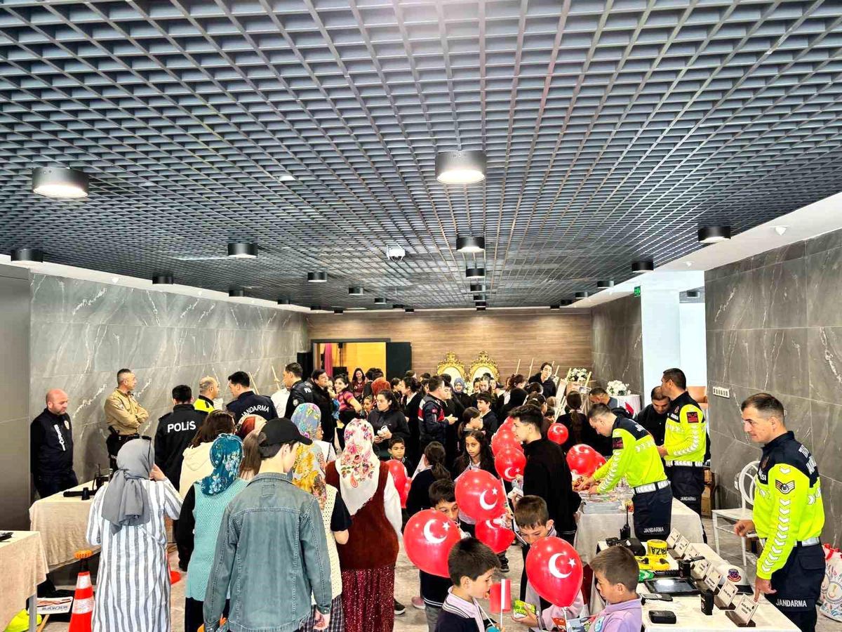 Gölpazarı\'nda Trafik Haftası Etkinliği