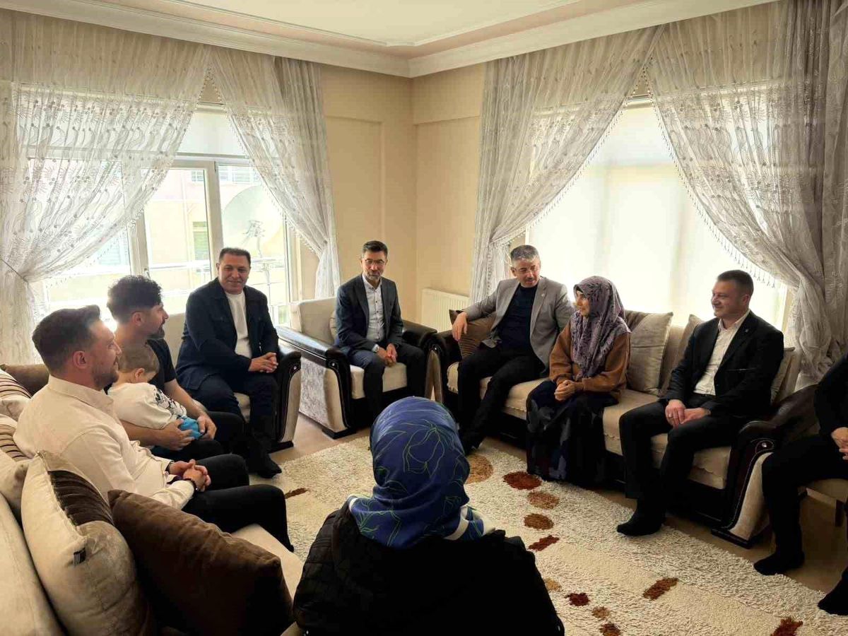 Çopuroğlu: "Anneler günü\'nde ilk ziyaret şehit annemize"