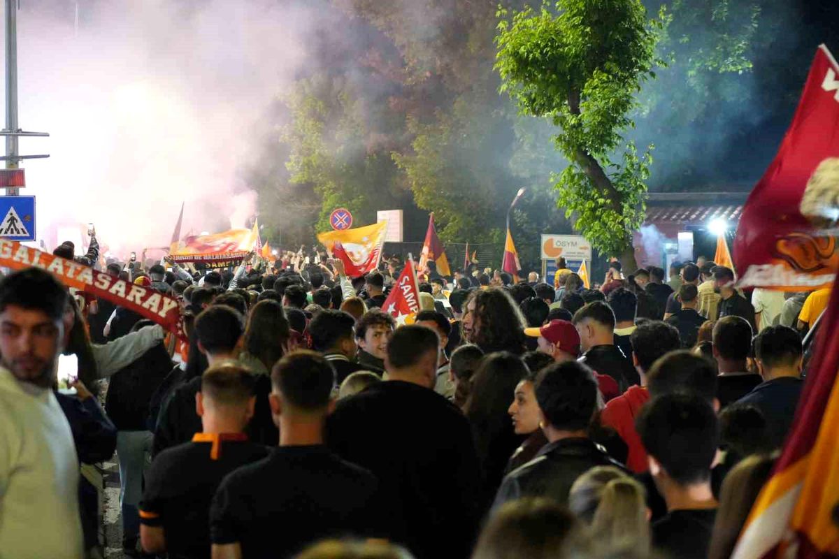 Edirne\'de Galatasaray Şampiyonluğu Coşkusu