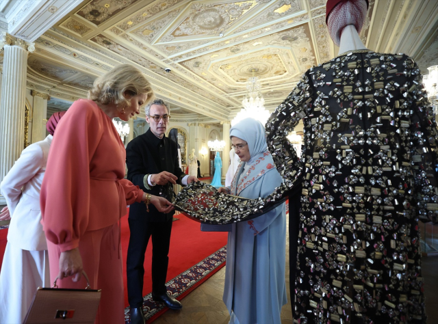 Emine Erdoğan, Belçika Kraliçesi Mathilde'ye Türk kültürünü tanıttı