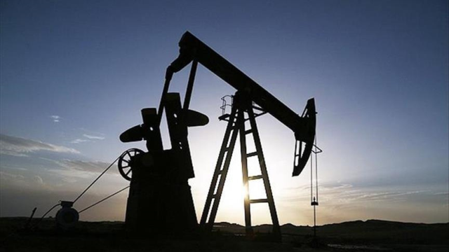 Piyasalarda barış umudu: Altın yükseldi, petrol çakıldı