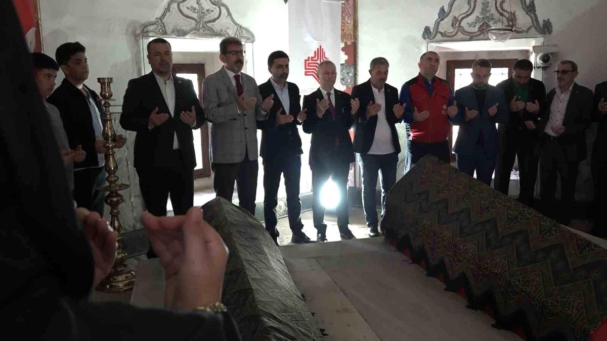 Hüma Hatun Anneler Günü’nde Dualarla Anıldı