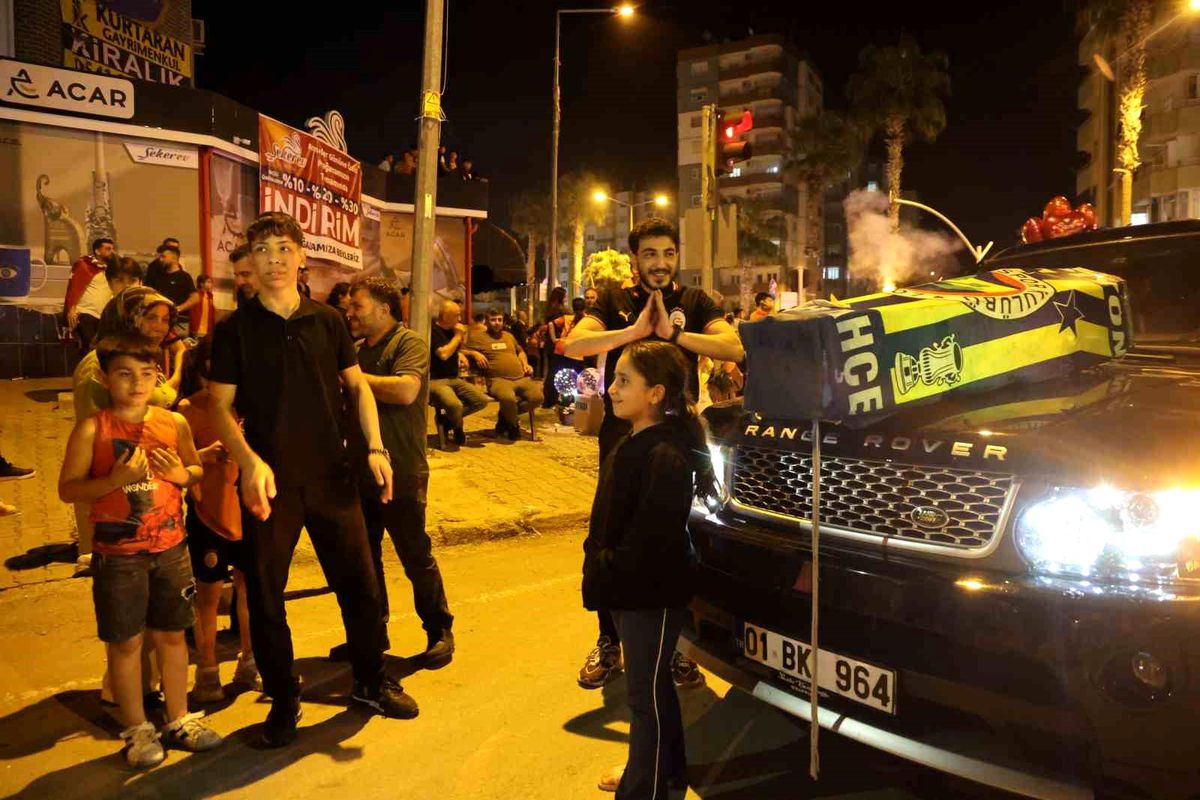 Galatasaray Kutlamalarında Fenerbahçe Provokasyonu
