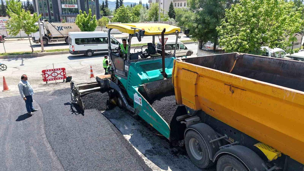 Kahramanmaraş\'ta asfalt çalışmaları