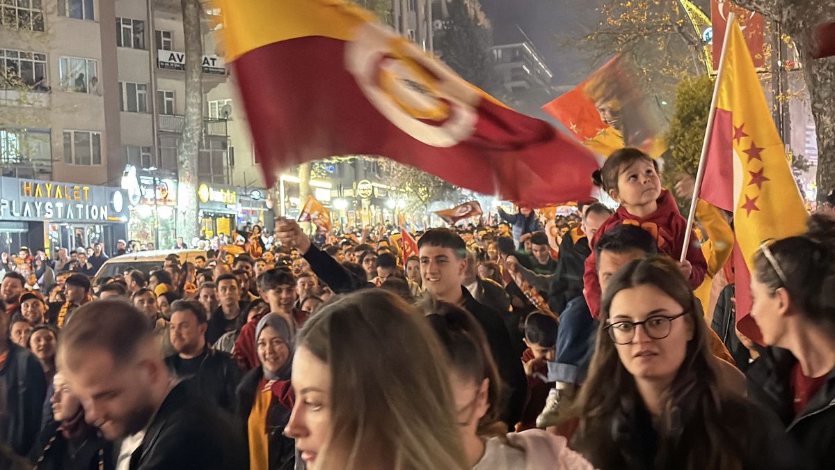 Galatasaray 26. Şampiyonluğunu Kutluyor