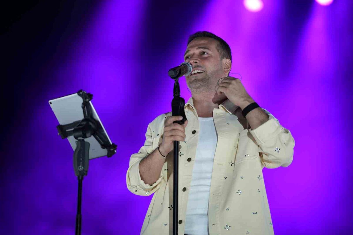 Oğuzhan Koç Mersin\'de Coşturdu