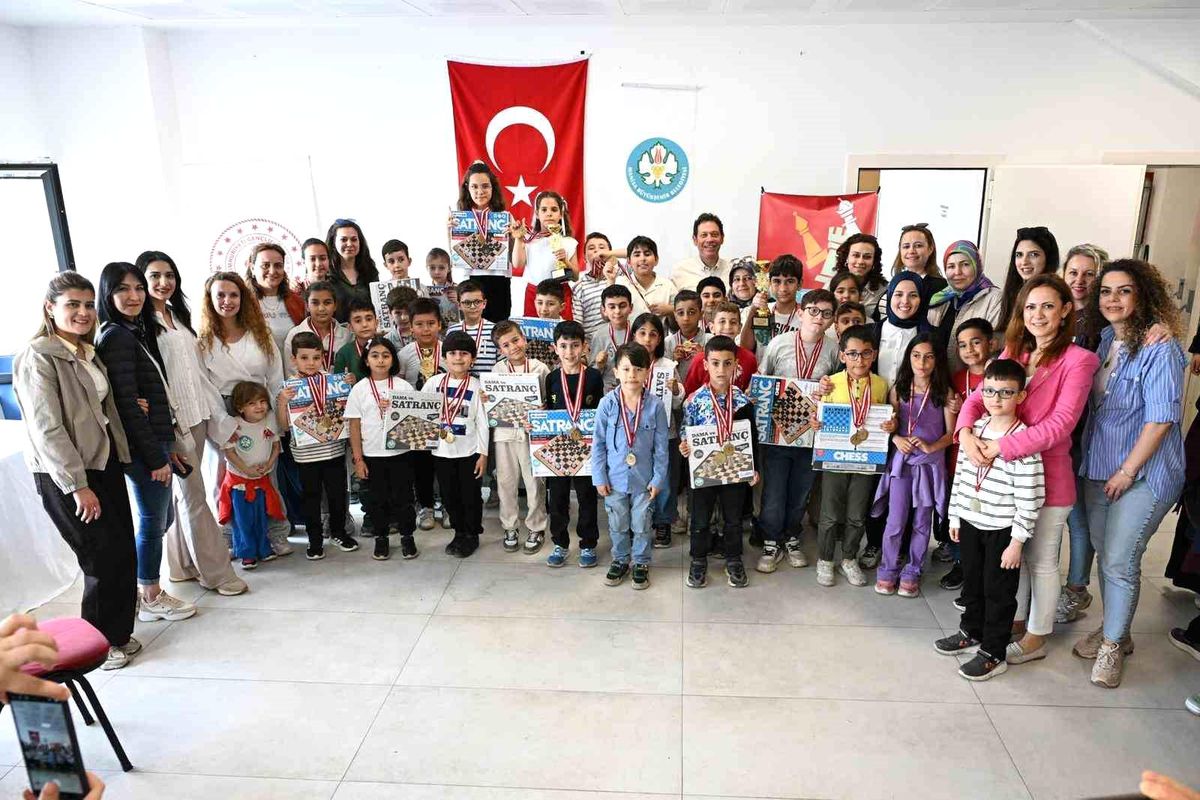 Minik satranççılar Manisa\'da yarıştı