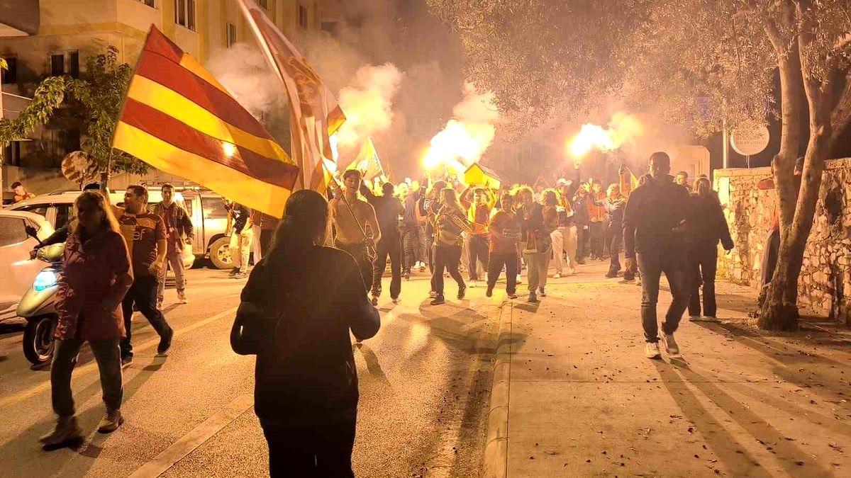 Galatasaray Şampiyonluğu Menteşe\'de Kutladı