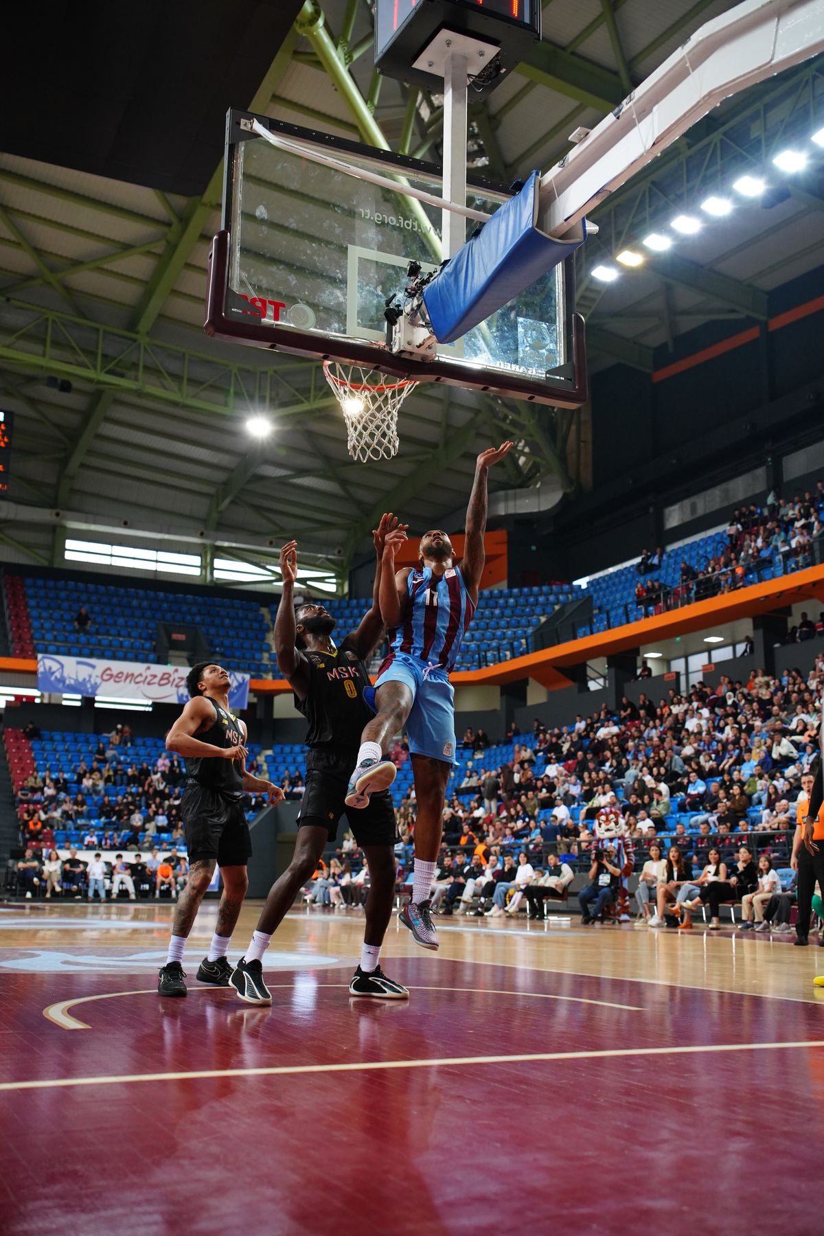 Trabzonspor Mersin\'i Geçti