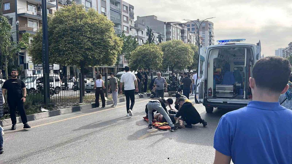 Manisa\'da Motosiklet Kazası: 2 Yaralı