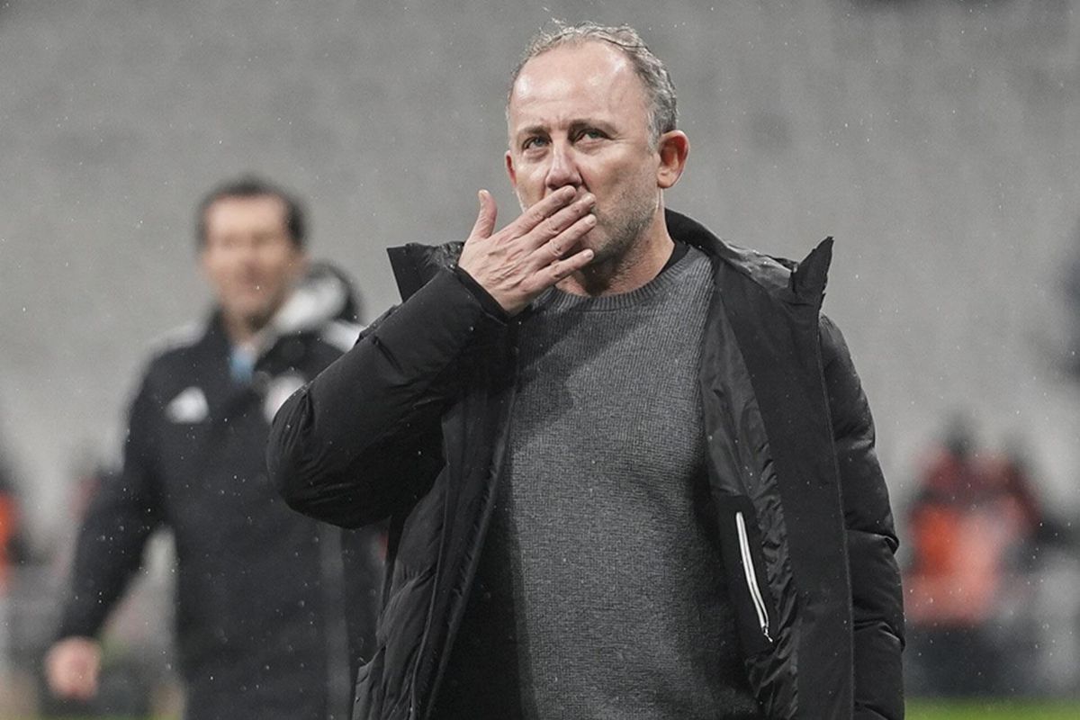Beşiktaş\'ta Sergen Yalçın için karar çıktı