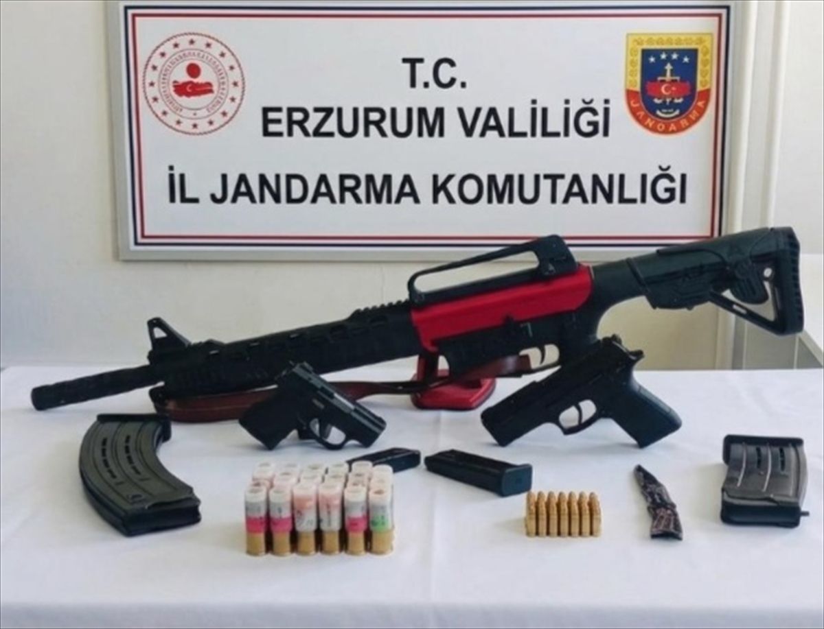Baba, Oğlunu Bıçakla Yaraladı