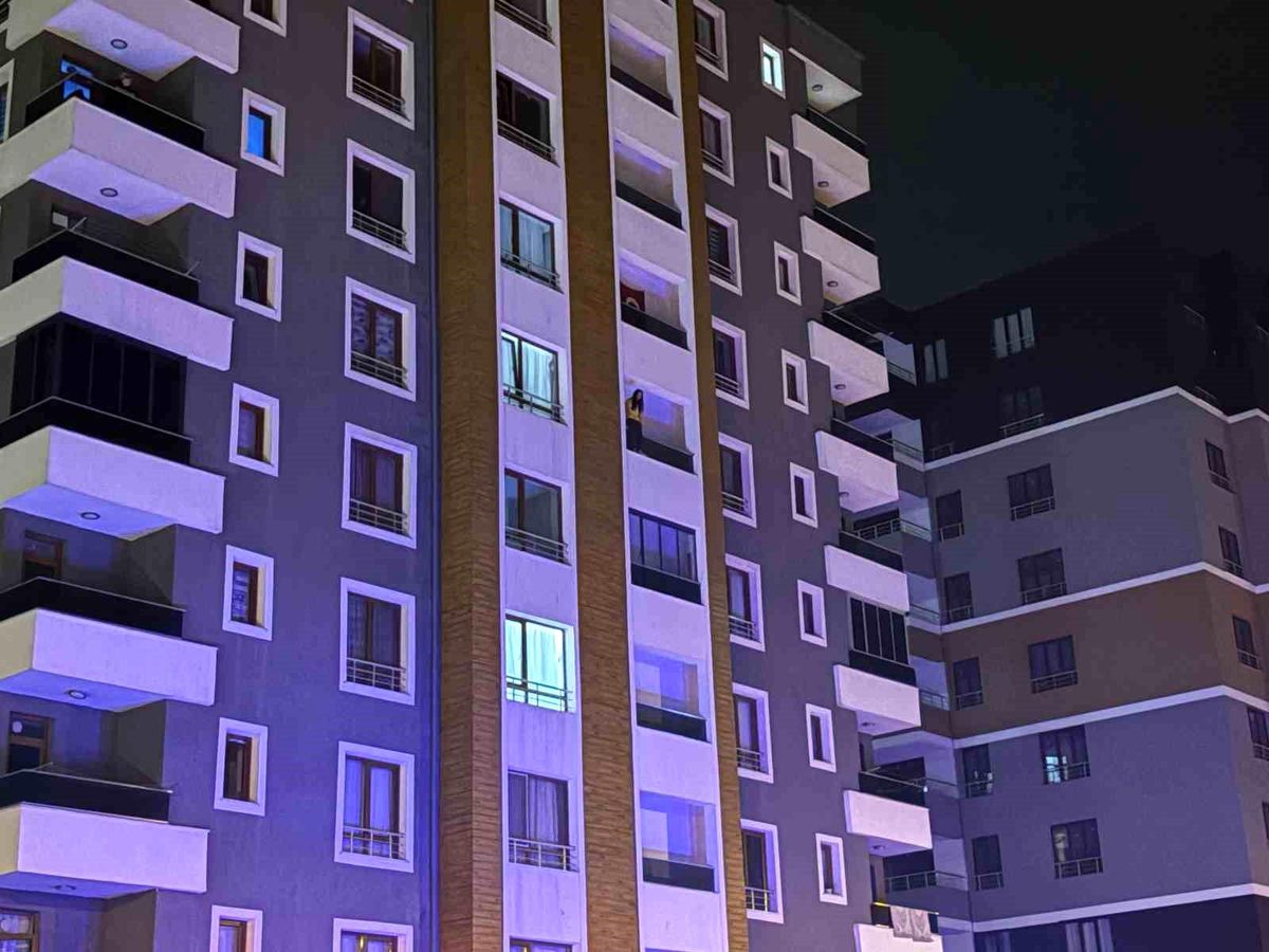 Kayseri\'de Kadın İntihardan Vazgeçirildi