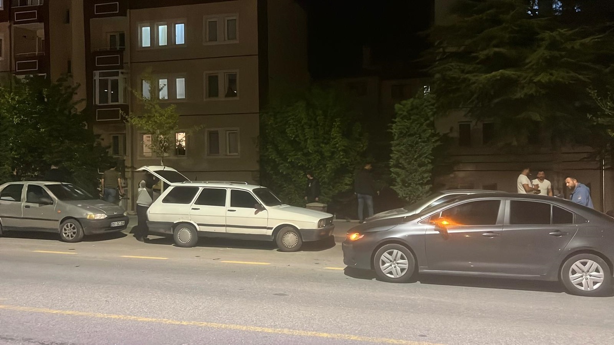 Nevşehir\'de bıçaklı kavga sağlık görevlilerini rehin aldı