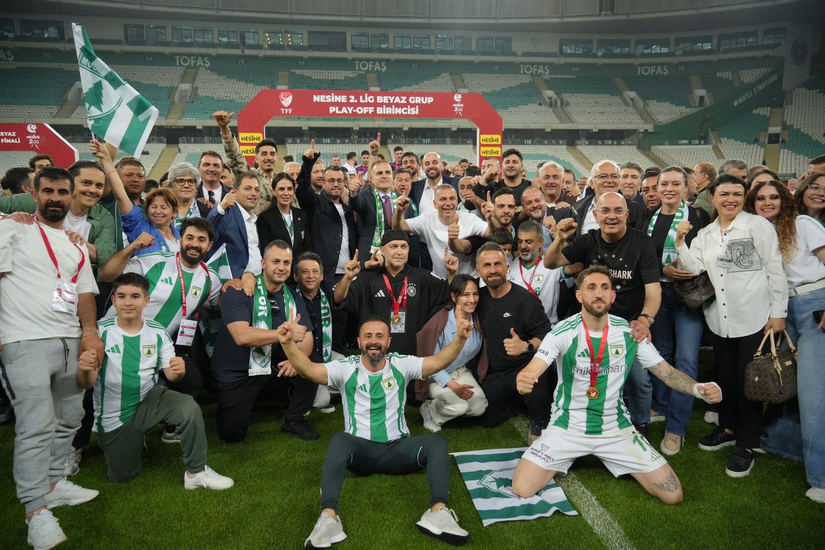 Muğlaspor 1. Lig\'e Yükseldi