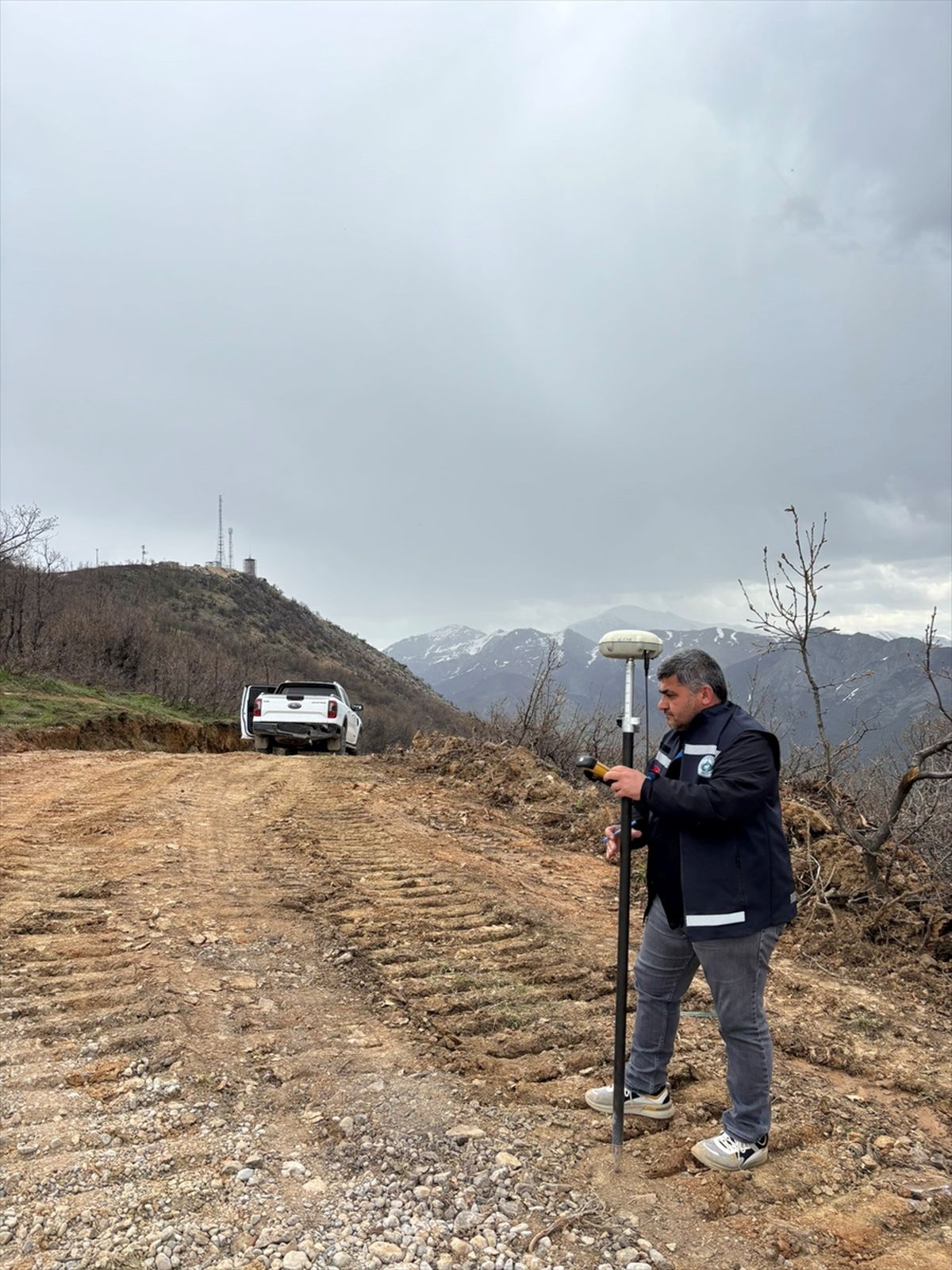 Ovacık\'ta Taşkın Sonrası Yeni Yol Çalışması