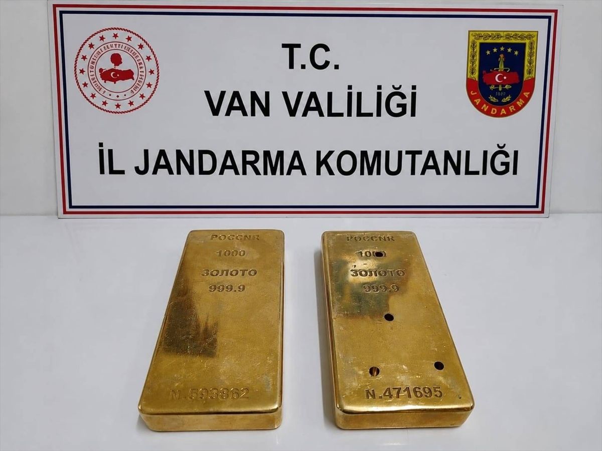 Van\'da 2 Kilogram Altın Ele Geçirildi