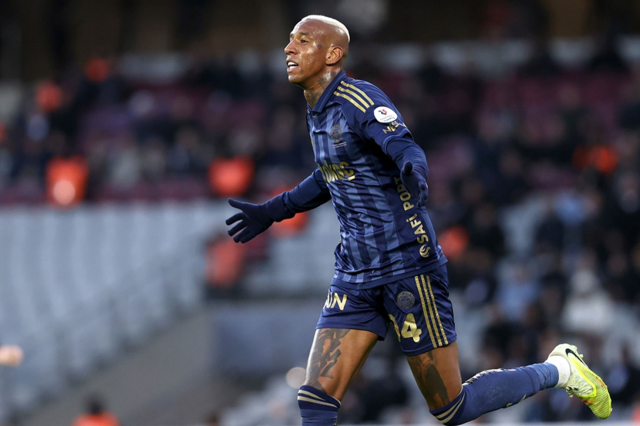 Anderson Talisca sezonu kapadı