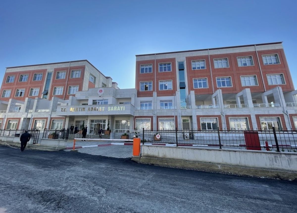 Amasra\'da Cinsel İstismar Davası: 33 Tutuklama