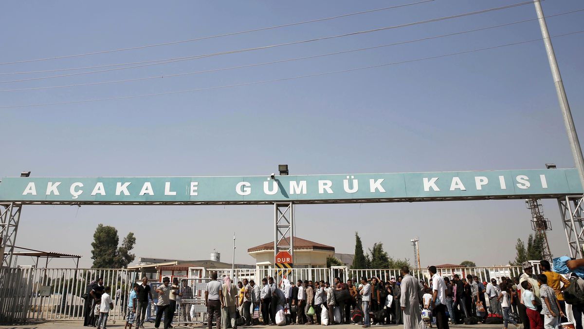 Akçakale Sınır Kapısı 12 Yıl Sonra Açıldı