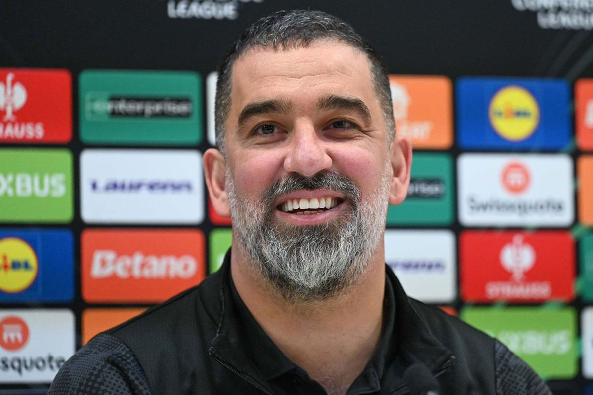 Arda Turan yeni sezonda çalıştıracağı takımı resmen açıkladı