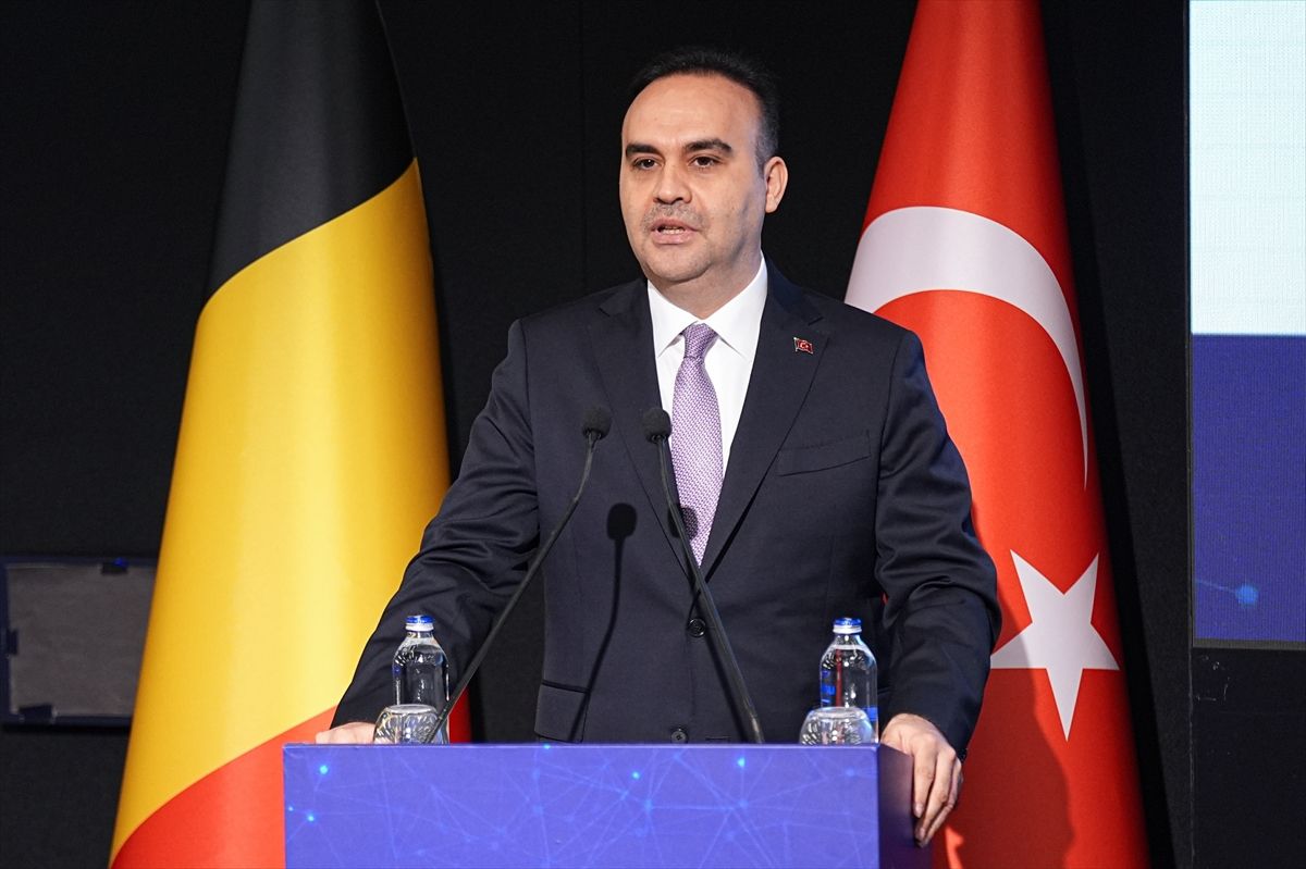 Bakan Kacır, "Sanayi 4.0\'dan Sanayi 5.0\'a Geçiş ve Belçika-Türkiye için Fırsatlar" oturumunda konuştu Açıklaması